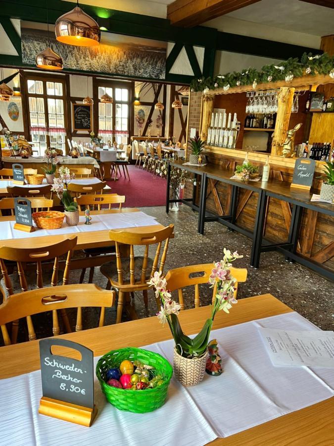 Gasthof & Pension "Schwarzer Adler" Masserberg Eksteriør billede
